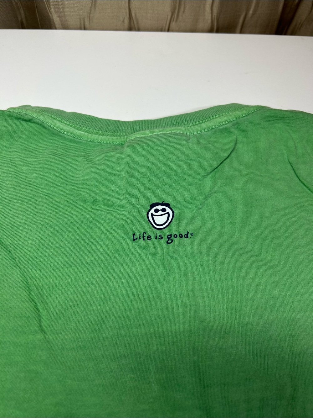 Life Is Good Women's Small Short Sleeved T Shirt Happy Jake Yellow Dog LIG - Picture 10 of 11